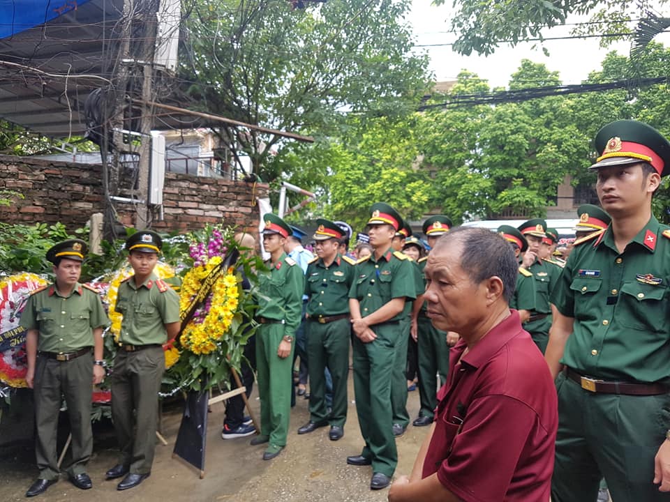 37979092_1716359431792563_4823566874082017280_n