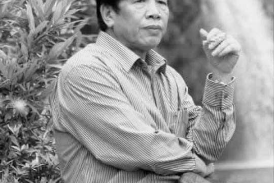 Nhà văn Khuất Quang Thuỵ qua đời.