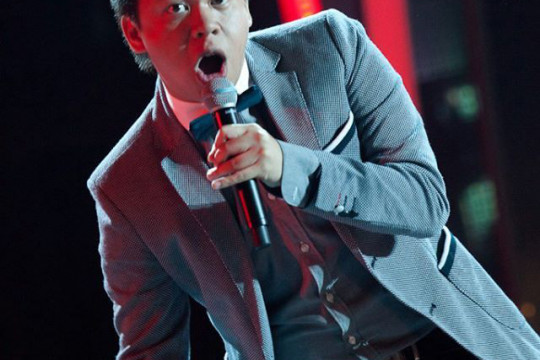 Khuất Duy Vinh - nam ca sỹ gốc Việt xuất sắc giành giải 3 cuộc thi âm nhạc NEW WAVE tại Latvia